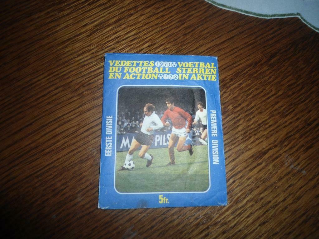 Ancienne Pochette Fermée Jamais ouverte Football  Belge 1971, Enlèvement ou Envoi, Neuf, Sport de ballon