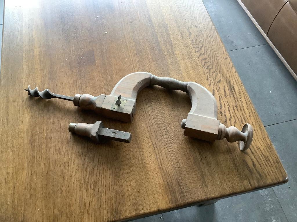 Antieke handboor, Antiek en Kunst, Antiek | Gereedschap en Instrumenten, Ophalen of Verzenden