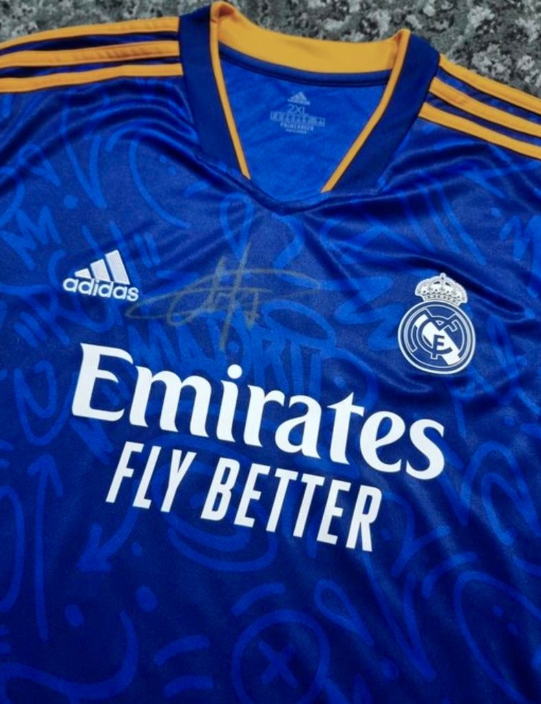 Gesigneerd shirt Eden Hazard, Sport en Fitness, Ophalen of Verzenden, Nieuw, Shirt