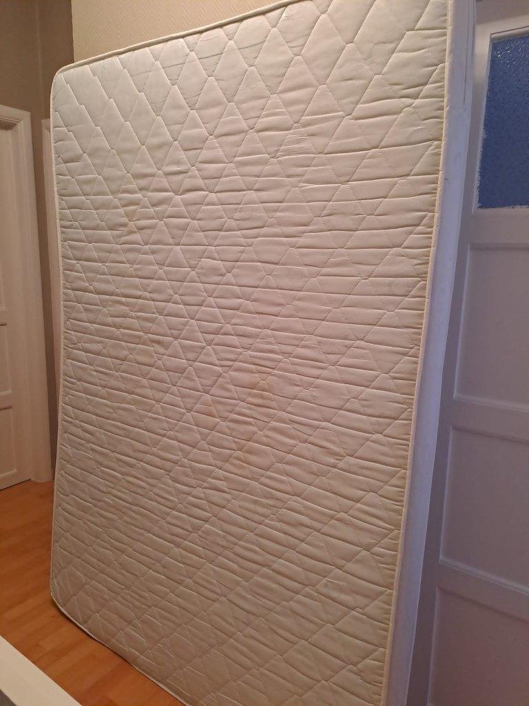 matelas 2 personnes, Matelas, 140 cm, Enlèvement, Utilisé