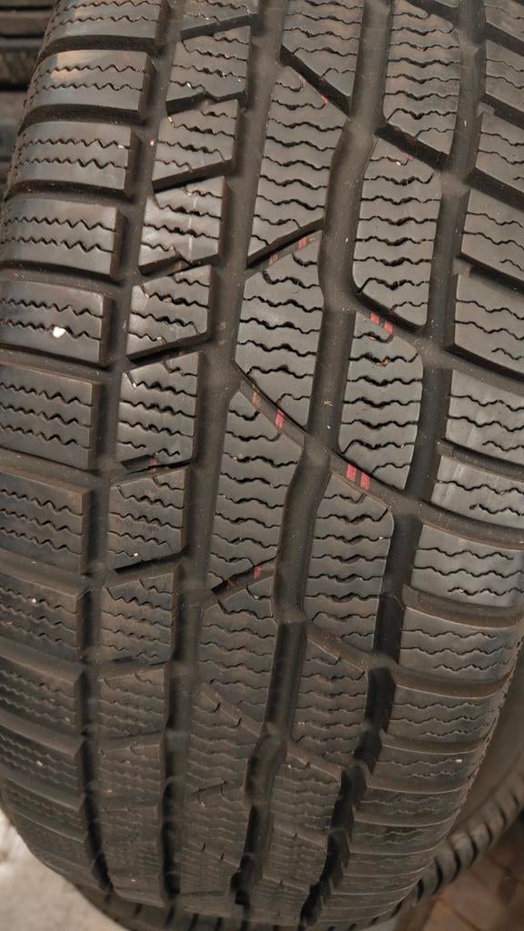 Pneus d'hiver Continental 205/60 R16 Taille 205/60 R16 7 mm, Enlèvement, Utilisé, BMW