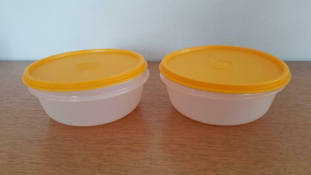 tupperware ruimtekom 0,6 l (2), Huis en Inrichting, Ophalen of Verzenden, Gebruikt, Oranje, Bak of Kom