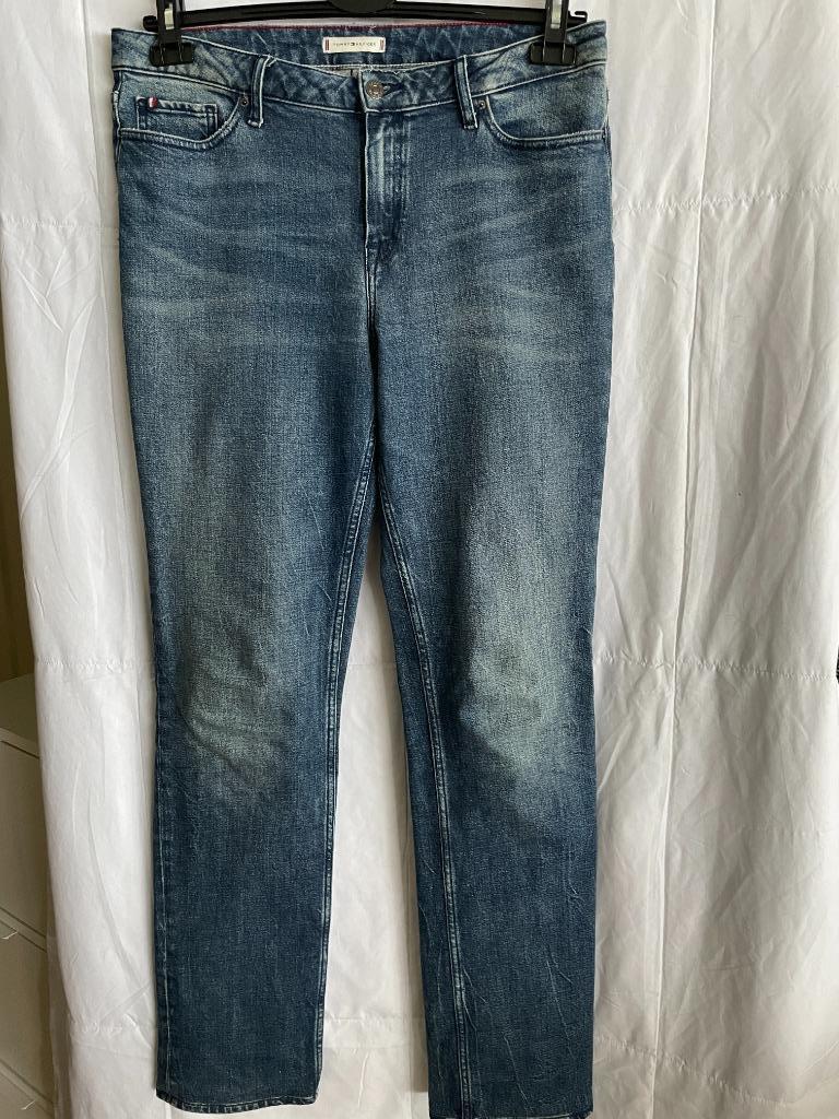 Damesjeans Tommy Hilfiger - Mt 31/34, Blauw, Ophalen of Verzenden, W30 - W32 (confectie 38/40), Gedragen