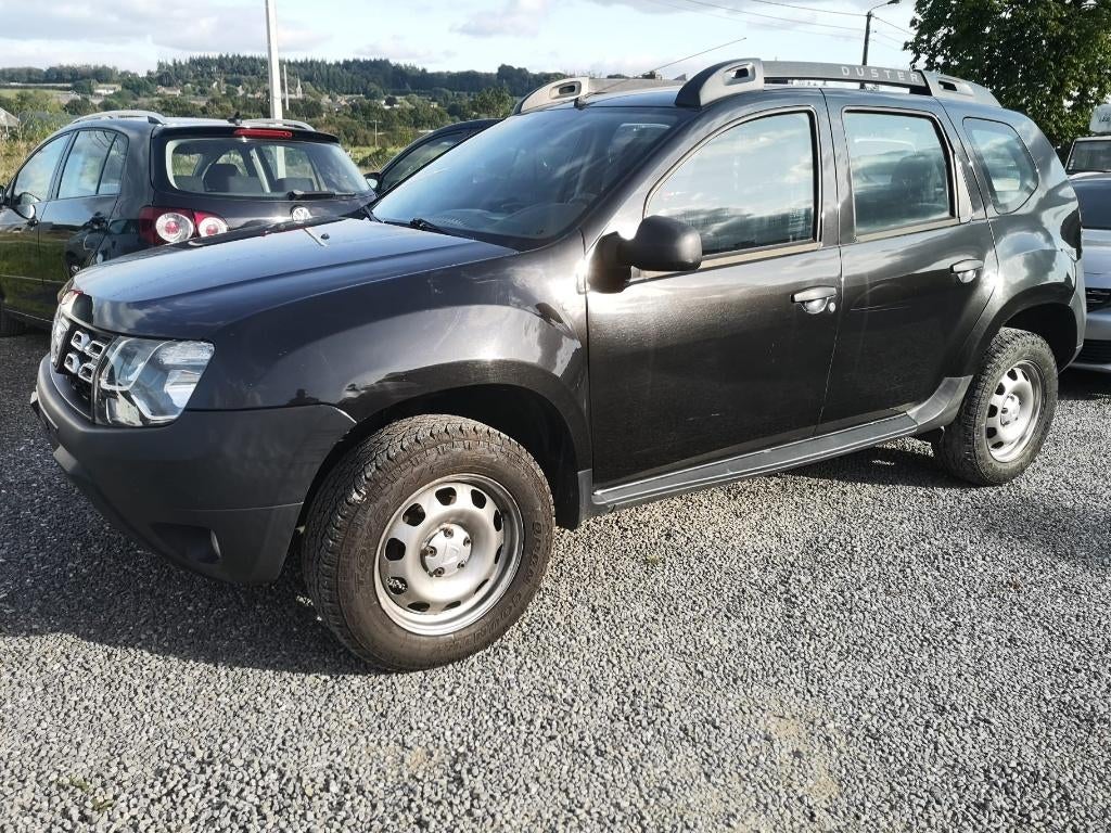 Dacia Duster 1.6i essence euro5  2014  4x2 Roule très bien, Auto's, Dacia, Voorwielaandrijving, Euro 5, Stof, 4 cilinders