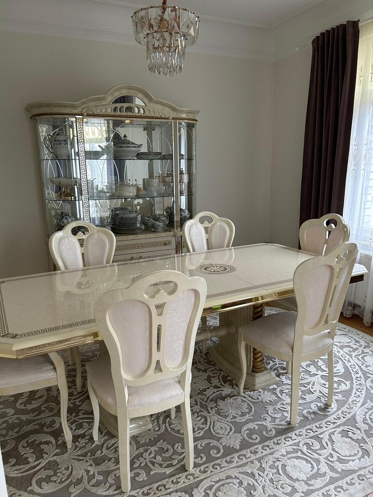 Ensemble Table Chaises Vaisselier/Vitrine, Enlèvement, Comme neuf