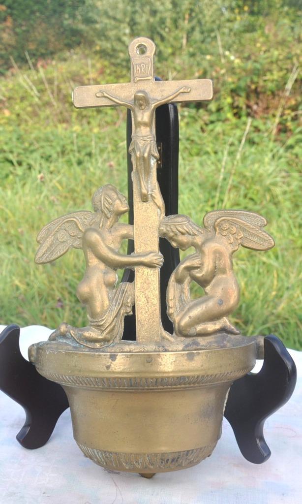 benitier crucifix couple d'ange laiton, Enlèvement ou Envoi