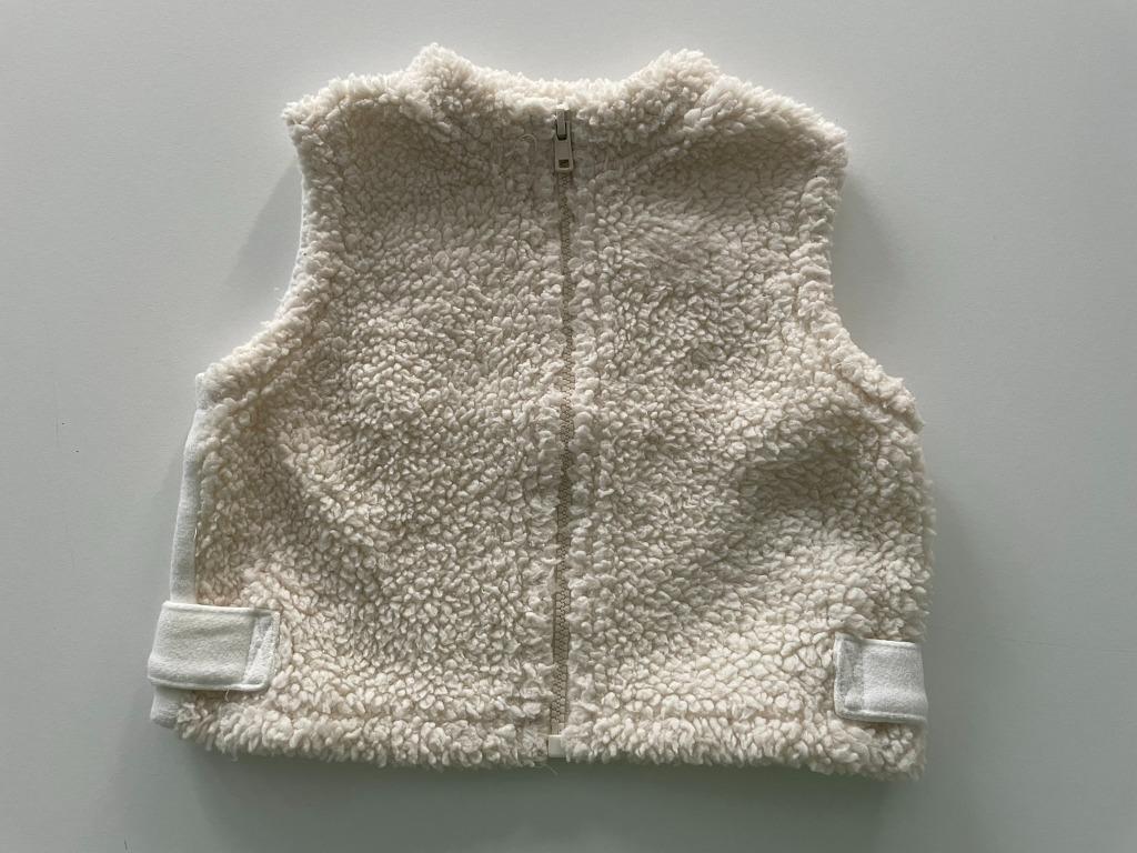 bodywarmertje maat 62, Enfants & Bébés, Vêtements de bébé | Taille 62, Garçon ou Fille, Enlèvement ou Envoi, Pull ou Veste, Comme neuf