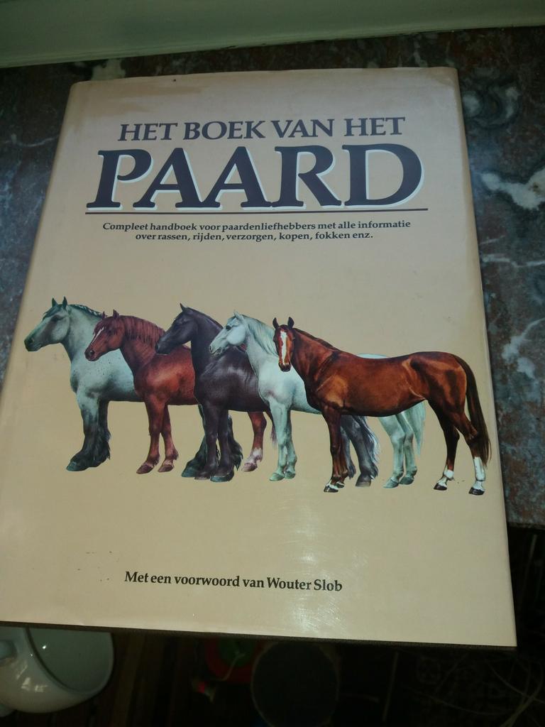 Le livre du CHEVAL, Livres, Enlèvement, Comme neuf, Chevaux ou Poneys