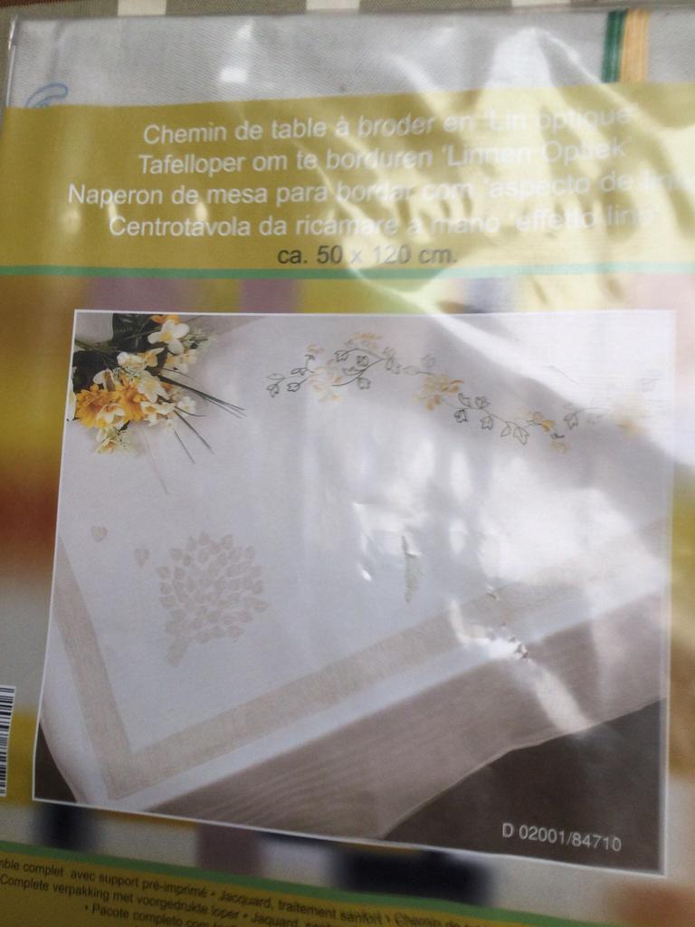 Tafelloper, Ophalen of Verzenden, Nieuw, Handborduren, Borduurpakket