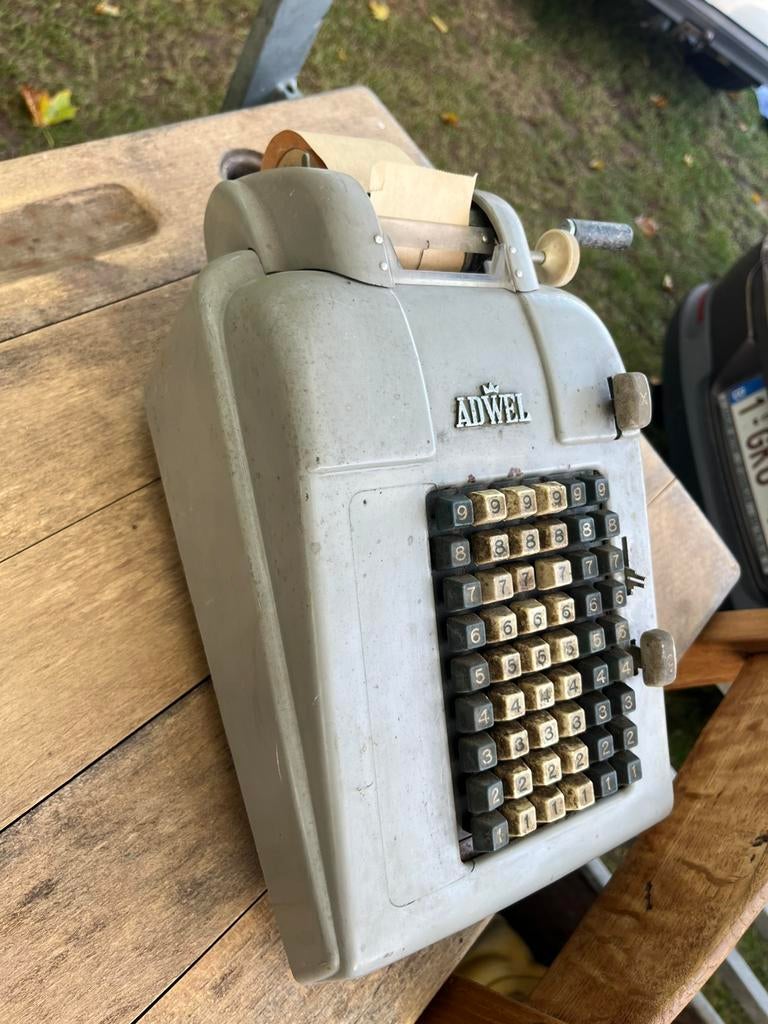 Ancienne calculatrice, Enlèvement