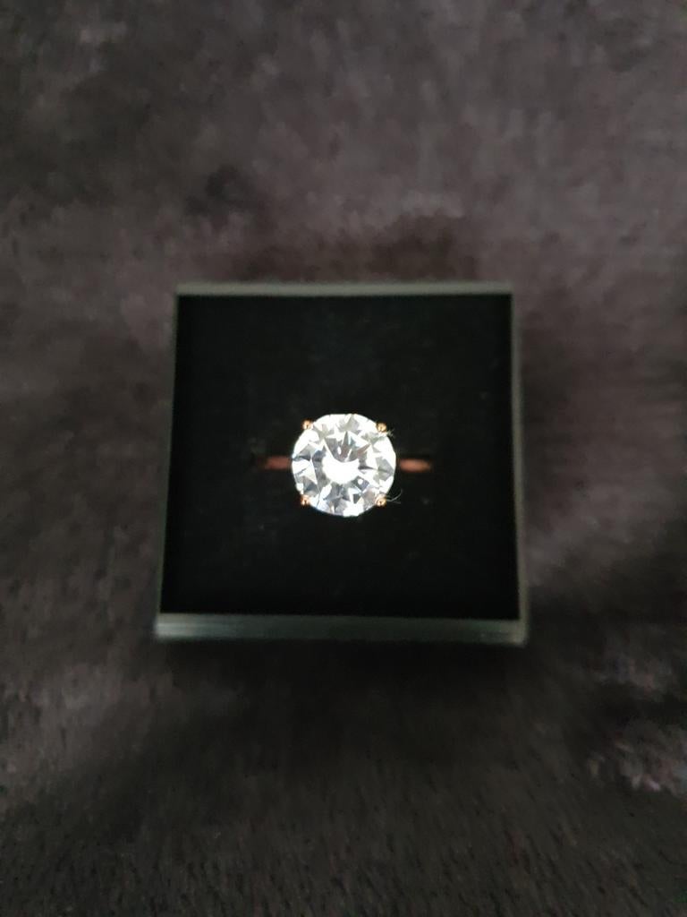 Nieuwe rosé kleurige ring in edelstaal maat 60, Bijoux, Sacs & Beauté, Bagues, Neuf, Enlèvement ou Envoi, Rose, Fer ou Acier