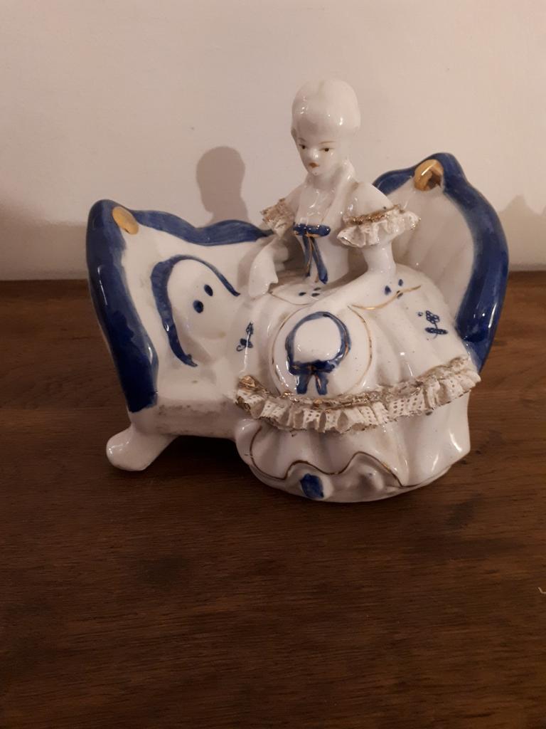 Marie Antoinette porseleine beeldje, Antiek en Kunst, Ophalen of Verzenden