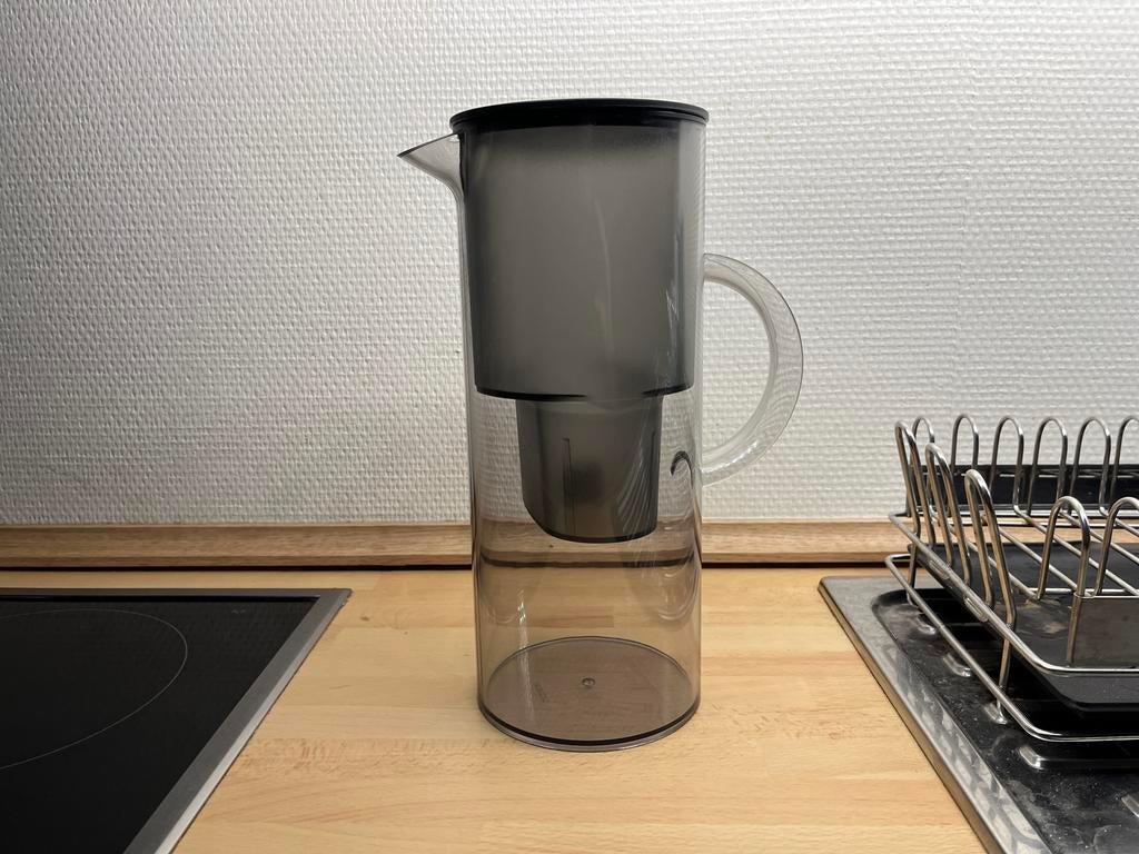 Carafe design Stelton pour cartouche filtre Brita, Enlèvement ou Envoi, Comme neuf