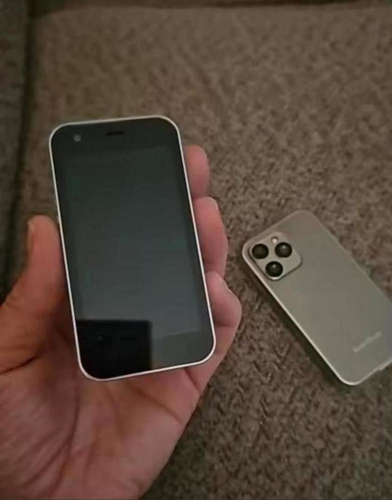 Mini telephone android, Télécoms