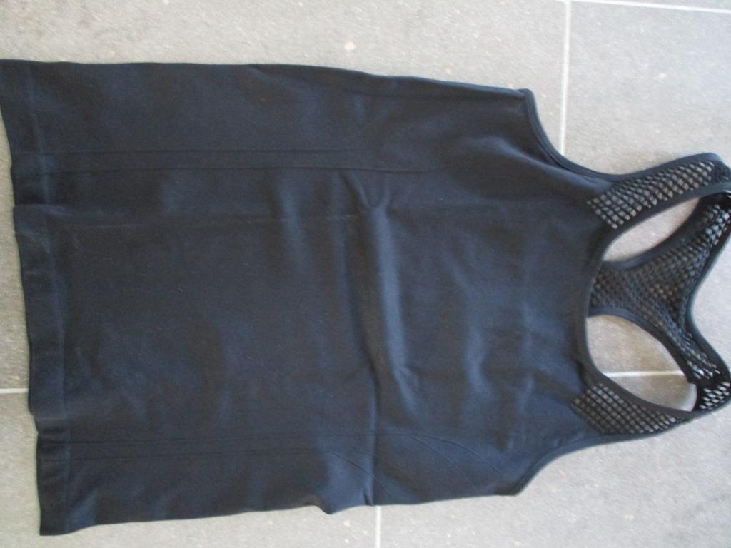 Haut de sport, taille 146-152, neuf, Enlèvement ou Envoi, Neuf, Fille, Vêtements de sport ou Maillots de bain