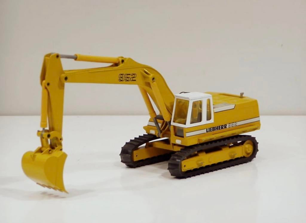 LIEBHERR 952 Conrad 1:50 in originele doos, Hobby en Vrije tijd, Modelauto's | 1:50, Conrad