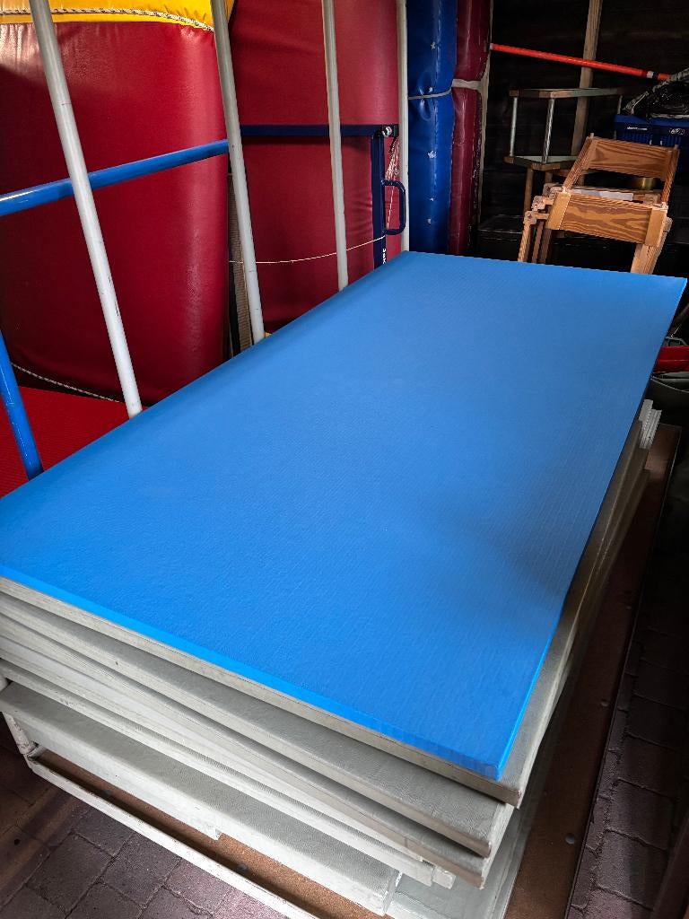 sportmatten 200 x 100  x 2 cm NIEUW  2 stuks, Sport en Fitness, Ophalen, Nieuw