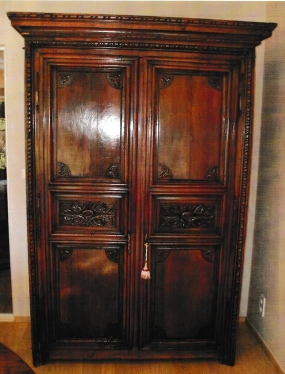 Armoire ancienne en noyer, Enlèvement
