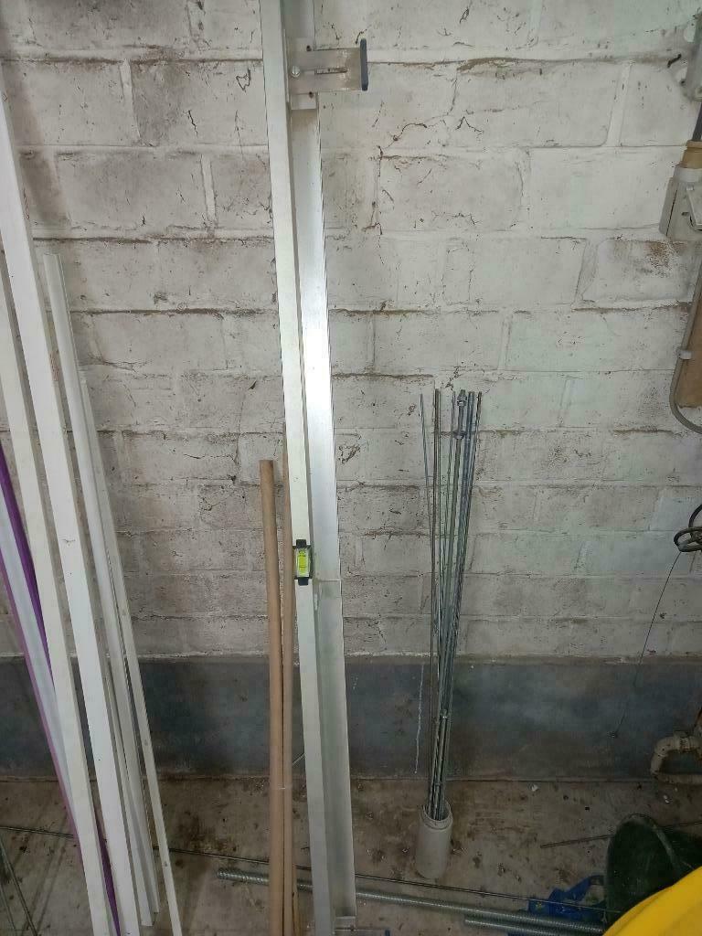 waterpas 200 cm met isolatiebevestiging, Doe-het-zelf en Bouw, Ophalen, Zo goed als nieuw, Overige meters