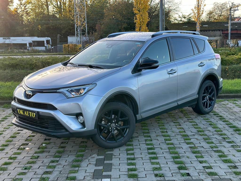 Toyota Rav 4 2.0 Essence Black édition 53.000 Km, Autos, Argent ou Gris, Achat, Euro 6, Entretenue par le concessionnaire