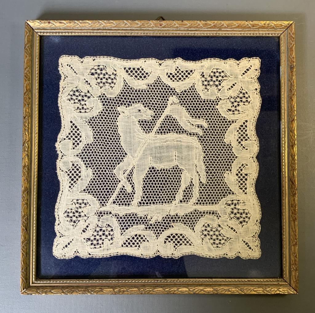 Antiek  Agnus Dei Kantwerk dentelle de Paris, Verzamelen, Religie, Zo goed als nieuw, Christendom | Katholiek, Overige typen, Ophalen of Verzenden