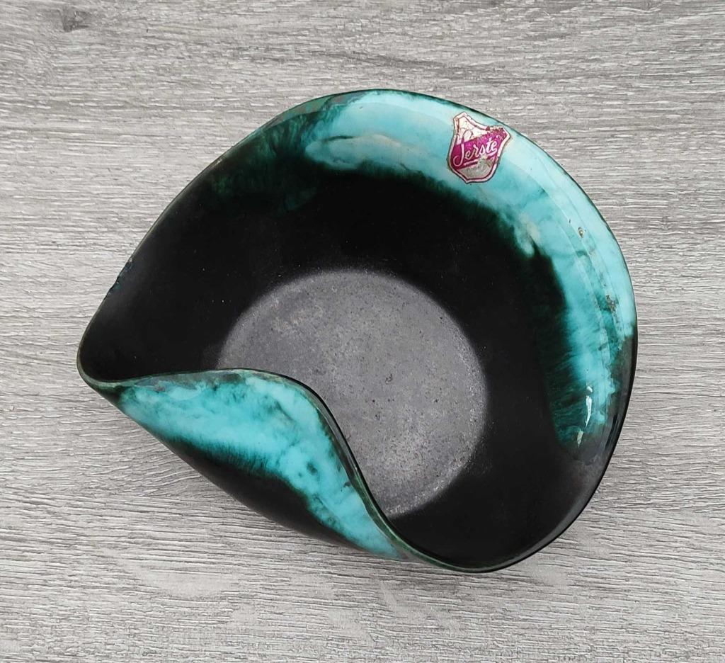Coupe / vide poche vintage en grès émaillé vert signé Sersté, Enlèvement ou Envoi
