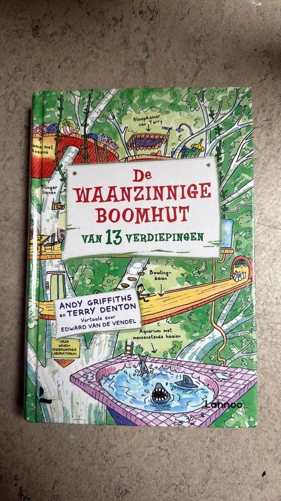 De waanzinnige boomhut van 13 verdiepingen, Ophalen of Verzenden, Zo goed als nieuw, Fictie