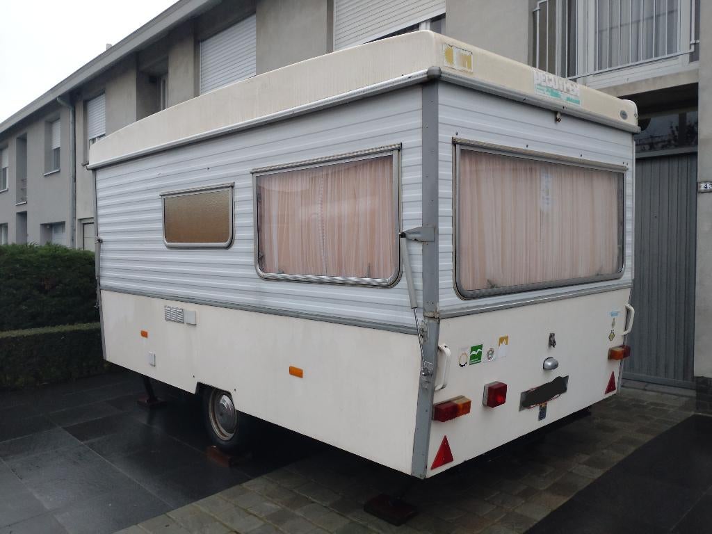 Vouwcaravan, Caravans en Kamperen, Standaardzit, Omvormbare zithoek, Openslaande ramen, Esterel