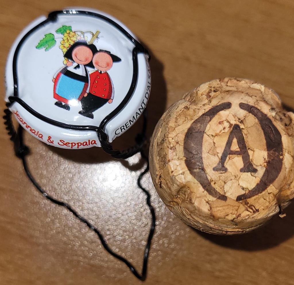 Capsule&bouchon Crémant Alsace de VIGNERONS blanc&noir nr70g, Collections, Vins, Enlèvement ou Envoi, Neuf, France, Autres types