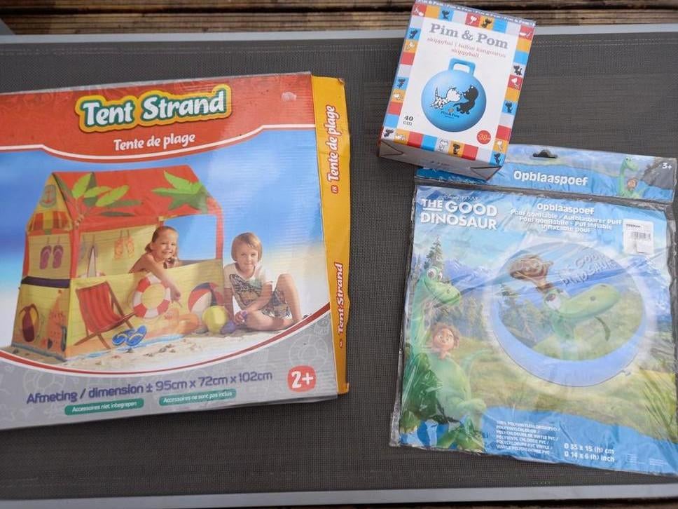 Lot speelgoed strandtent, skippybal, opblaaspoef, Ophalen of Verzenden, Nieuw
