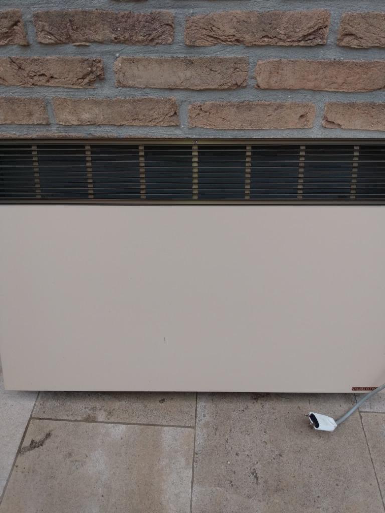 Verwarmingsconvector, Bricolage & Construction, Chauffage & Radiateurs, 800 watts ou plus, Enlèvement, Utilisé, 30 à 80 cm