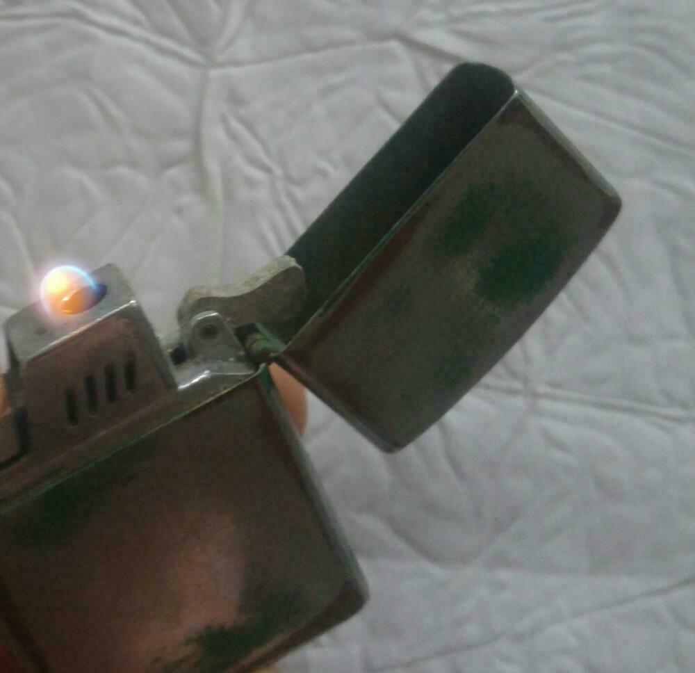 Aansteker Briquet a gaz Japonais ?, Collections, Enlèvement ou Envoi, Utilisé, Briquet