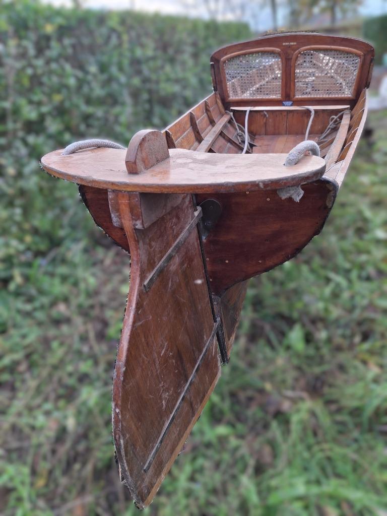 Antiquités de bateaux à rames, Enlèvement