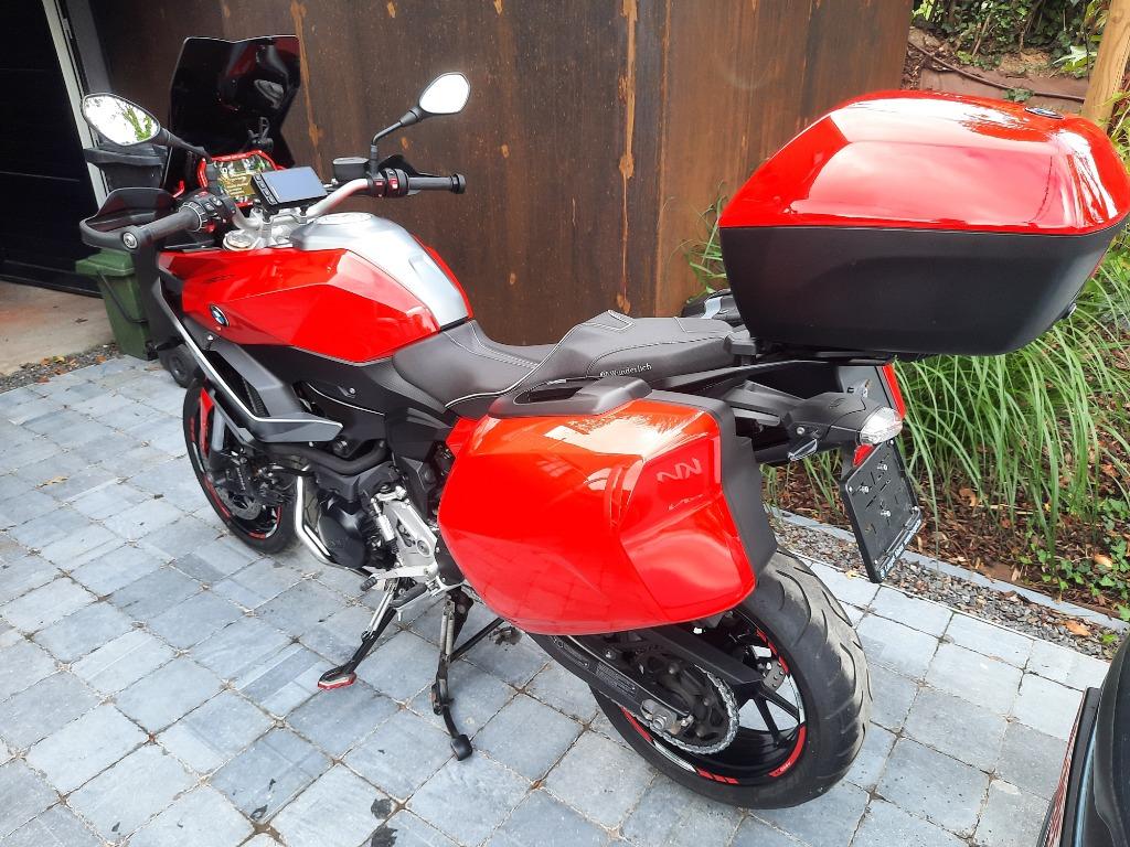 BMW F 900 XR FULL opt., en talrijke accessoires., Motoren, 2 cilinders, 900 cc, Particulier, Meer dan 35 kW
