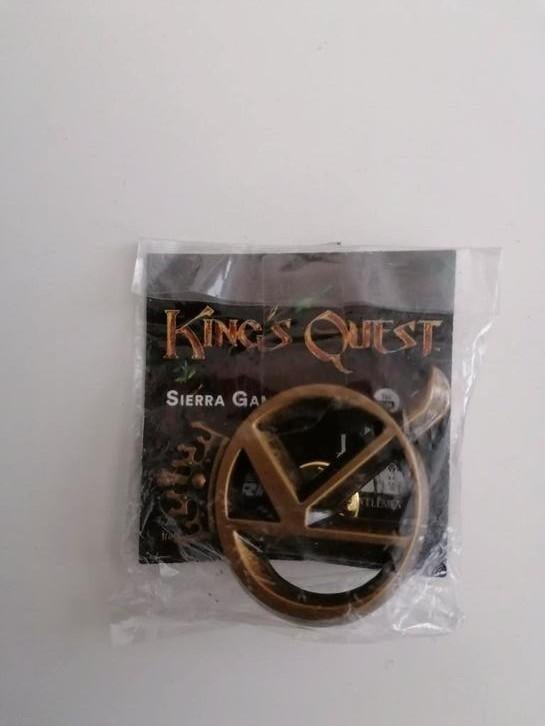 King's Quest en Uncharted pin, Ophalen of Verzenden, Nieuw