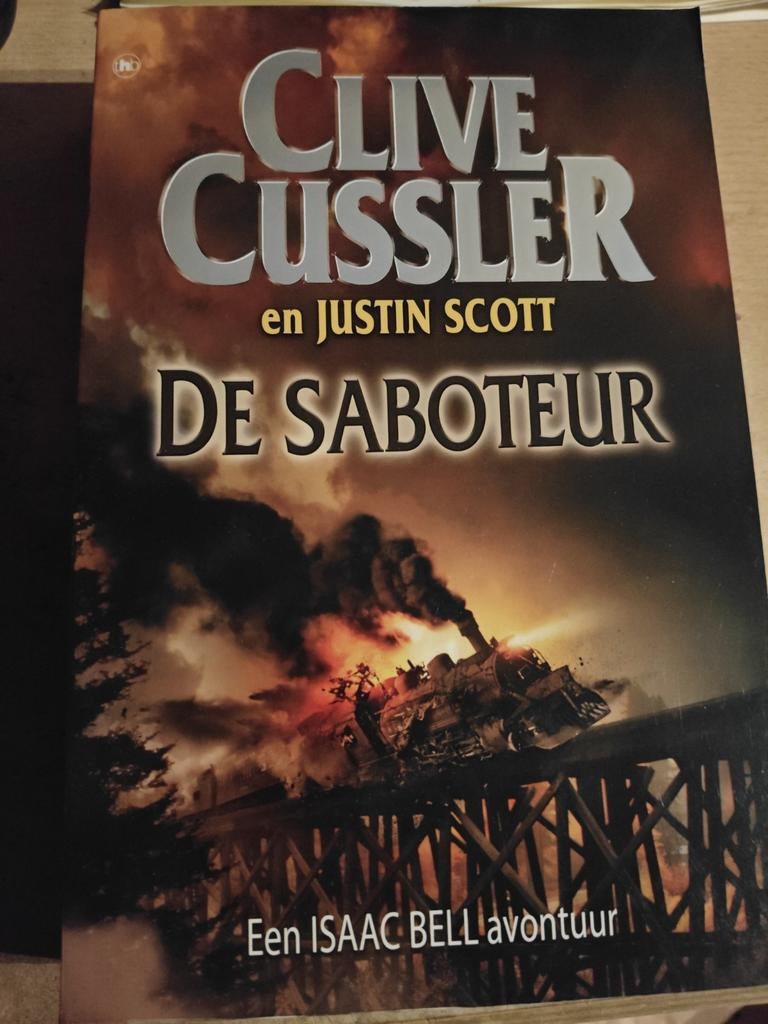 Clive Cussler - De saboteur, Boeken, Ophalen, Clive Cussler; Justin Scott, Zo goed als nieuw, Amerika