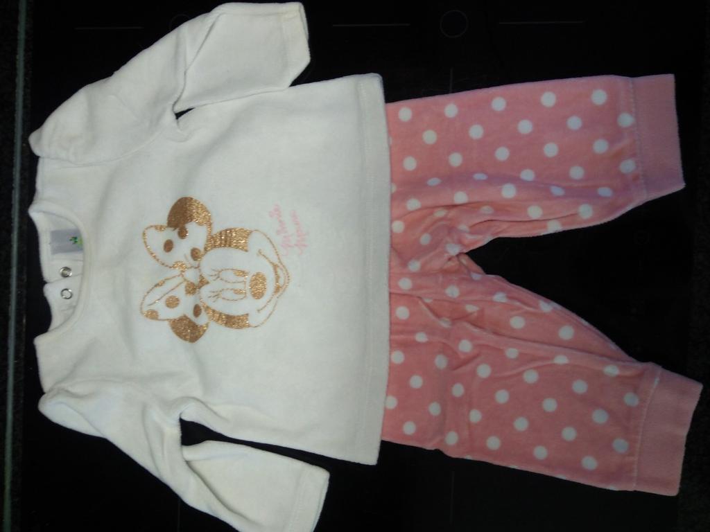 Pyjama C&A maat 74 Minnie mouse, Enlèvement, Comme neuf