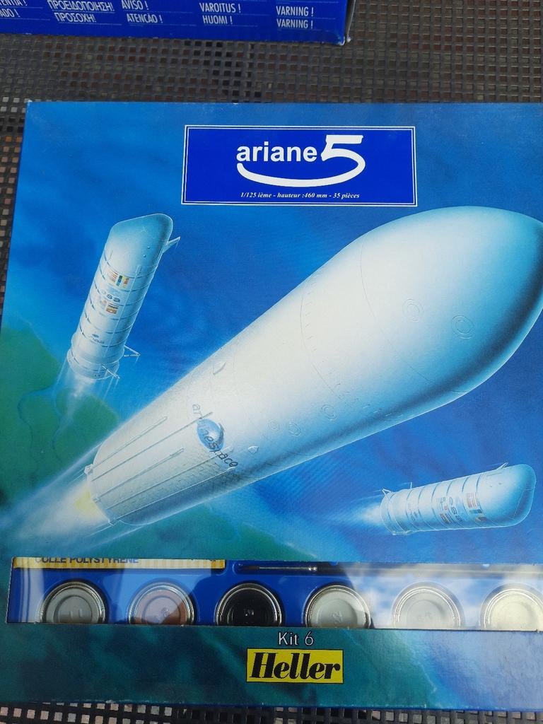 HELLER nr.60441 Maquette ARIANE 5 ROCKET *NOUVEAU*, Enlèvement, Neuf, 1:50 à 1:144