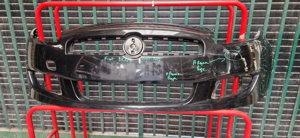 PARE CHOC AVANT FIAT BRAVO 2007 2015 parechoc parchoc noir, Ophalen, Voor, Fiat