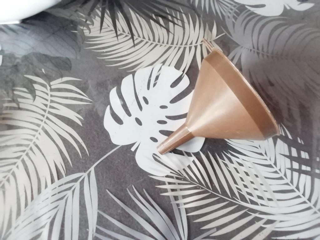 Entonnoir, Enlèvement