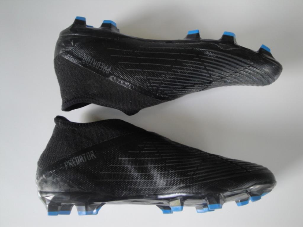 Chaussures football sans lacet ADIDAS Predator 43 1/3, Sports & Fitness, Enlèvement ou Envoi, Comme neuf, Chaussures