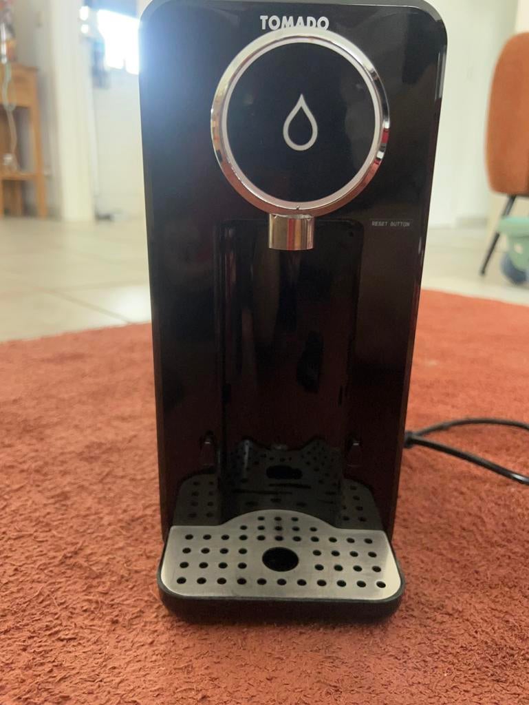 Distributeur d'eau chaude Tomado, Electroménager, 2 litres ou plus, Enlèvement, Comme neuf