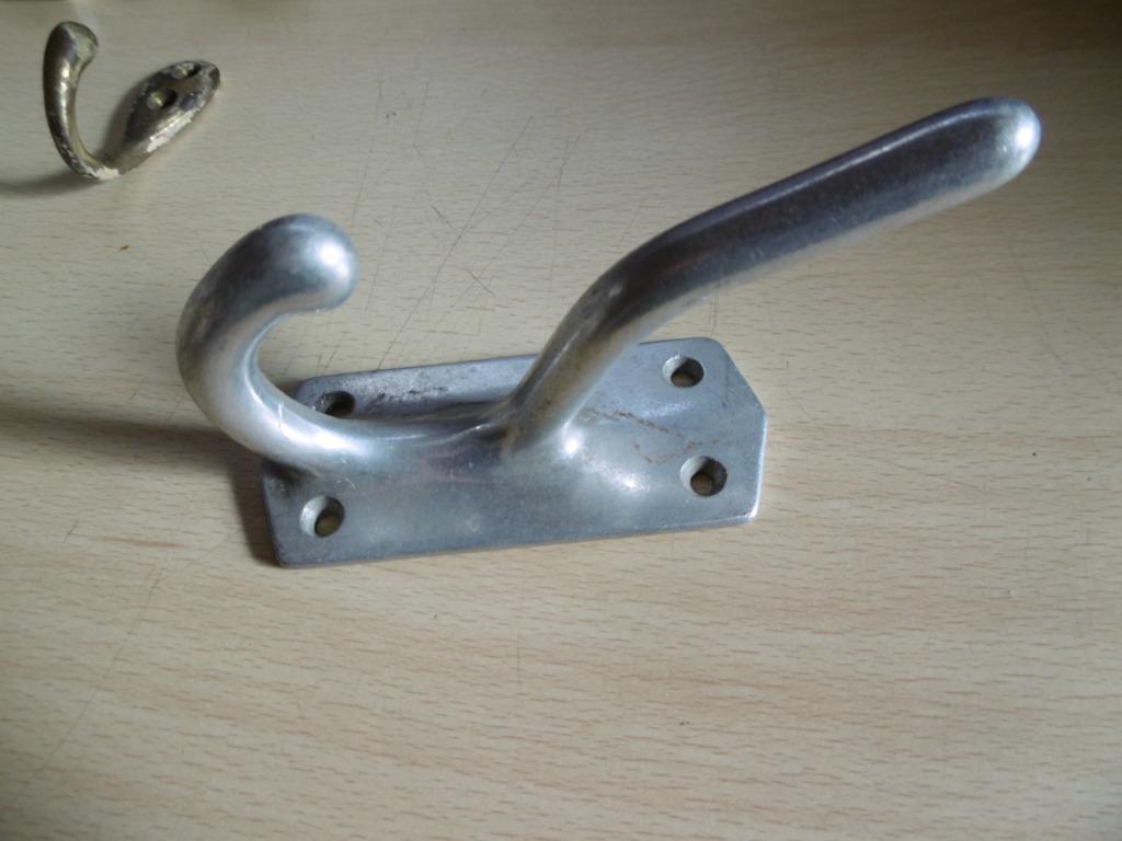 patère vintage en aluminium, Maison & Meubles, Accessoires pour la Maison | Portemanteaux, Crochets muraux, Enlèvement ou Envoi
