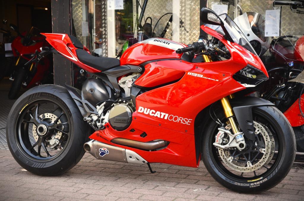 DUCATI 1199 PANIGALE R PHASE 1 ***MOTOVERTE.BE***, Motos, Entreprise, 2 cylindres, Sport, 1199 cm³