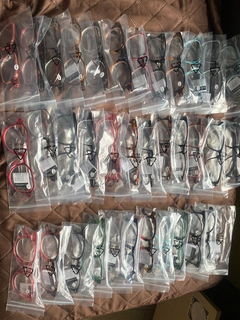 Lees brillen verschillende kleuren heren / dames, Handtassen en Accessoires, Zonnebrillen en Brillen | Heren, Ophalen of Verzenden
