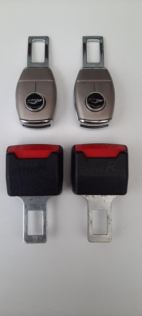 Auto gordel verlengers 4 stuks  20€, Ophalen of Verzenden, Zo goed als nieuw