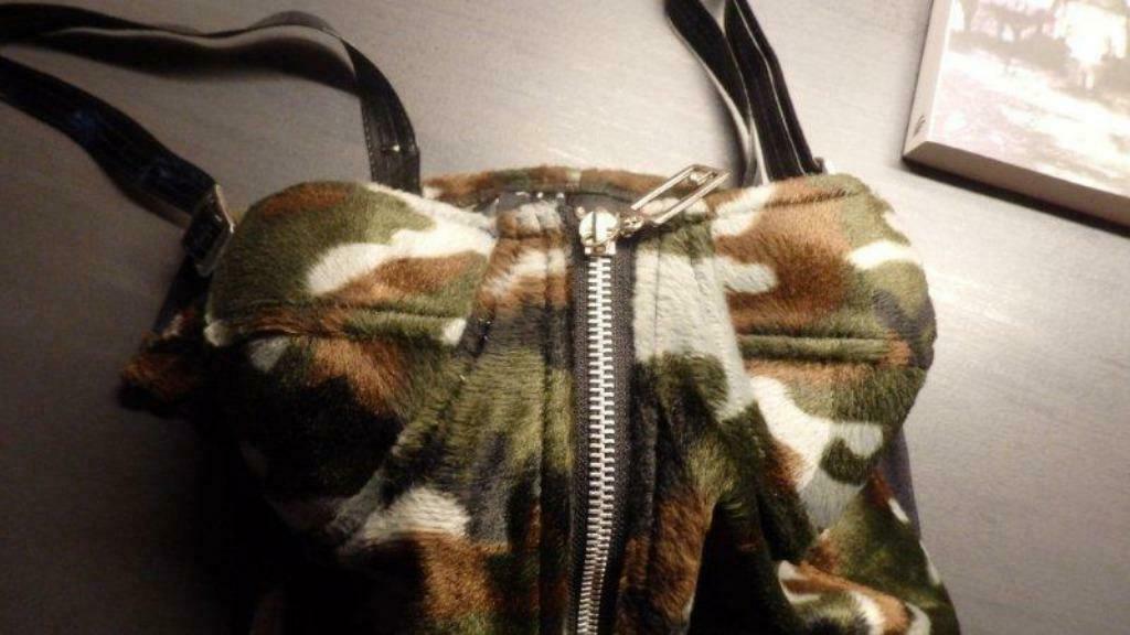 camouflage top van C.Martinez, Ophalen, Zo goed als nieuw, Maat 38/40 (M), Zonder mouw
