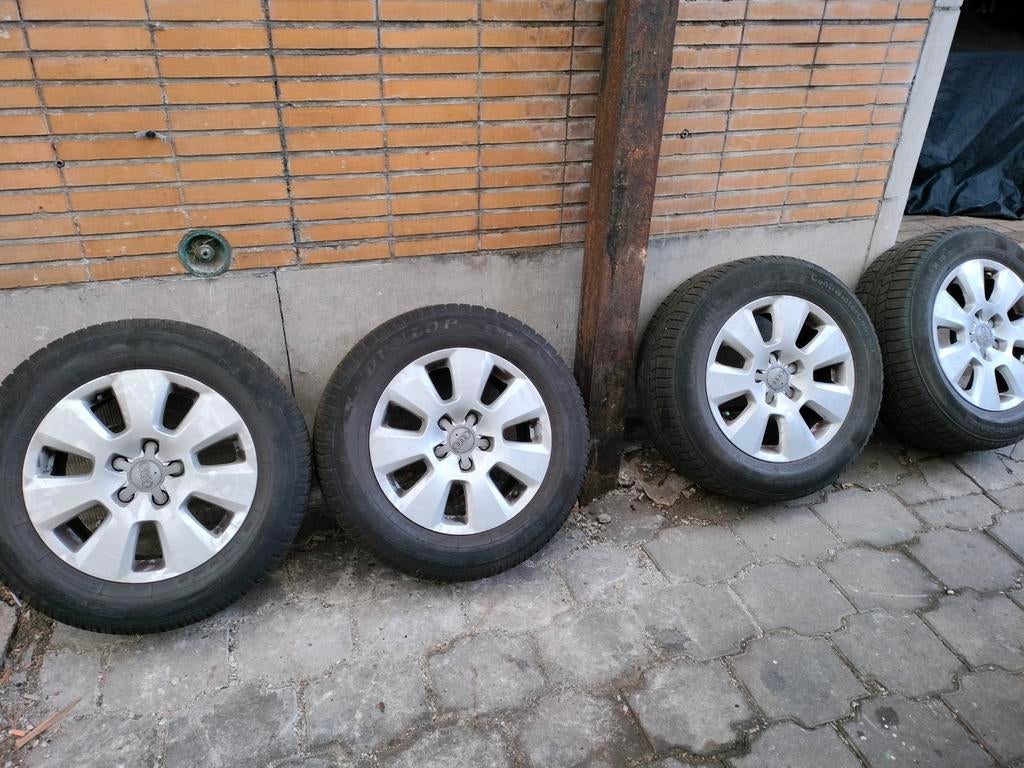 Lot de 4 jantes alu avec pneus hiver pour Audi A6, Autos : Pièces & Accessoires, Pneus & Jantes, Pneu(s), Pneus hiver, Enlèvement