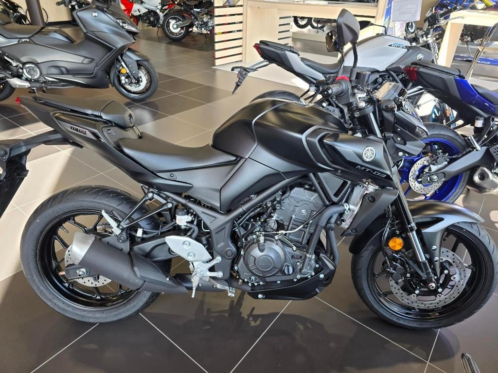 Yamaha MT03, Motos, Motos | Yamaha, Entreprise, Permis Moto A2 minimum, 12 à 35 kW, Naked bike