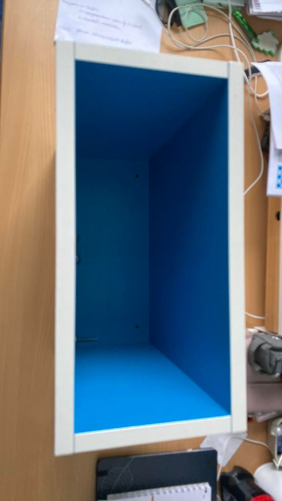 Hangkastje ikea, Ophalen, Zo goed als nieuw